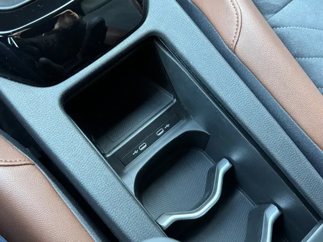 Volkswagen ID.4 First 77 kWh 204pk 2020 Elektrisch 43