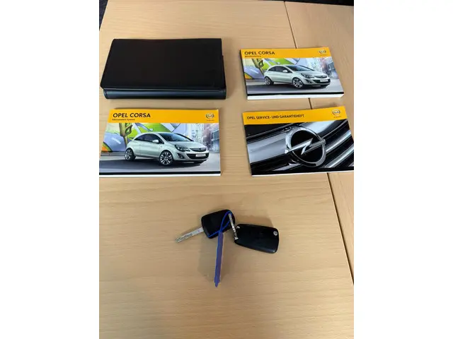 Opel Corsa 1.6-16V Turbo OPC 2012 Benzine 18