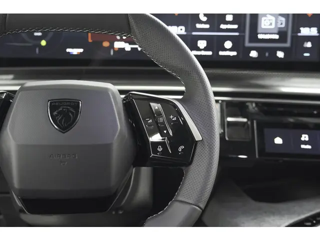 Peugeot 5008 HYbrid 145 e-DCS6 GT 2025 Hybride Benzine 35