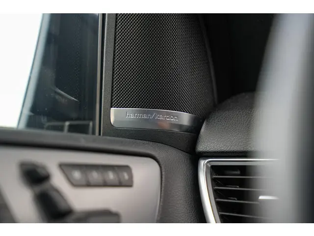 Mercedes-Benz M-Klasse 500 2013 Benzine 24