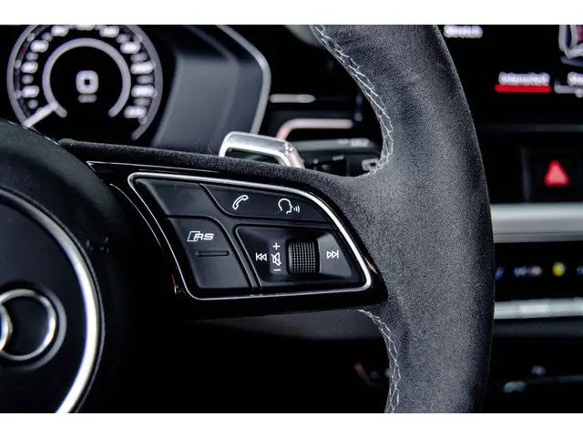 Audi RS4 Urban 2021 Benzine 32
