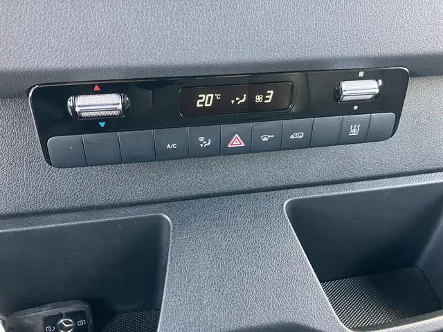 Mercedes-Benz Sprinter 319 3.0 CDI L2H2 2019 Diesel 40