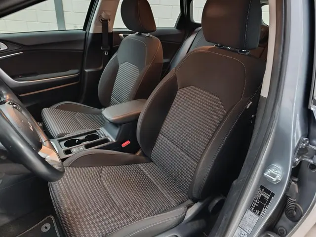 Kia Ceed Sportswagon 1.5 T-GDi DynamicLine 2023 Benzine 3