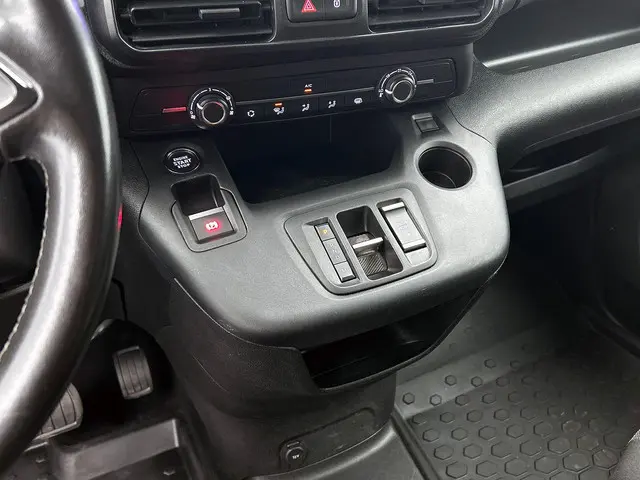 Opel Combo 1.5D L2H1 Edition 2022 Diesel 16