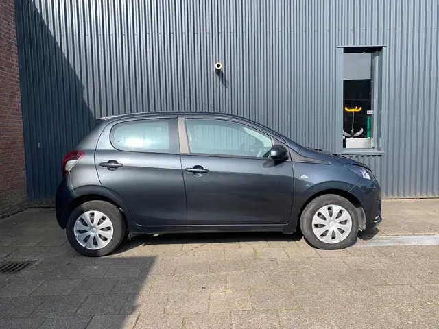 Peugeot 108 1.0 VTi Active, AUTOMAAT, AIRCO 2017 Benzine 7