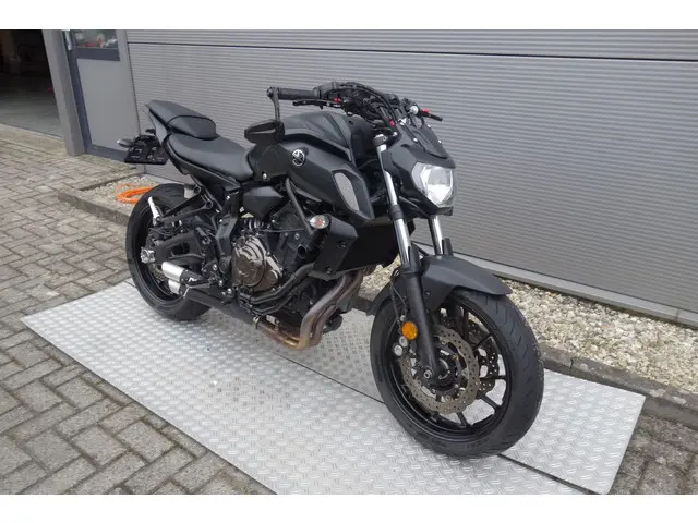 Yamaha MT 07 2