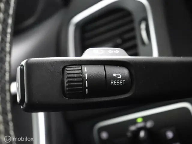 Volvo V60 1.5 T2 Polar+| Leer| Trekhaak 2018 Benzine 57