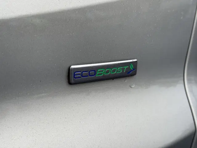 Ford Focus Wagon 1.0 First Edition 2015 Benzine 35