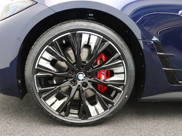 BMW i4 eDrive35 2025 Elektrisch 7