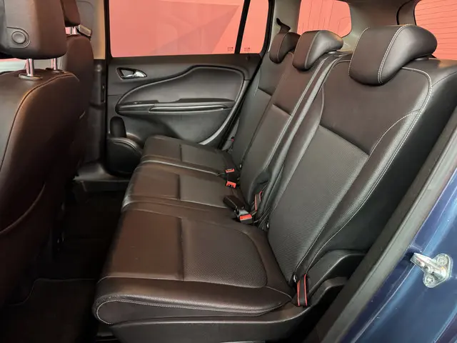 Opel Zafira 1.4 Turbo Business Executive 2017 Benzine 8