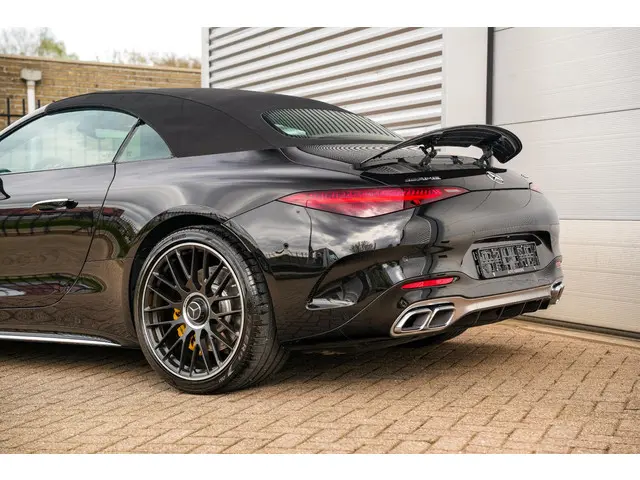 Mercedes-Benz SL Roadster AMG 63 4MATIC+ 2023 Benzine 33