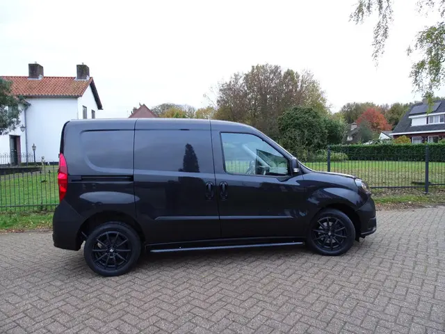 Fiat Doblò Cargo 1.6 MJ L1H1 2022 Diesel 6