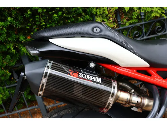 Triumph Speed Triple R 1050 ABS 2012 Benzine 20