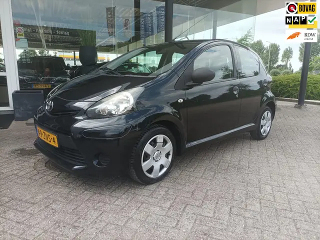 Toyota Aygo 1.0 VVT-i Comfort 2013 Benzine