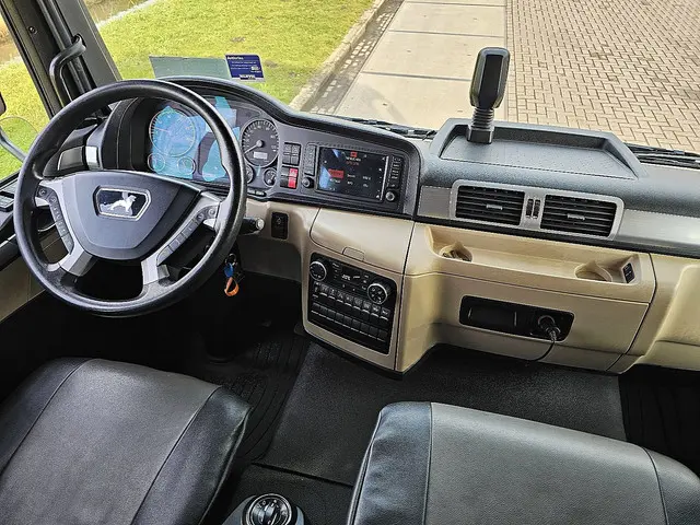 MAN TGM 12.290 2018 Diesel 8