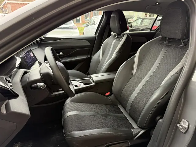 Peugeot 308 1.2T 130pk Allure Pack 2023 Benzine 11