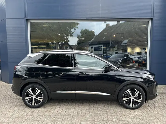 Peugeot 3008 1.6 HYbrid 225 GT 2023 Hybride Benzine 6