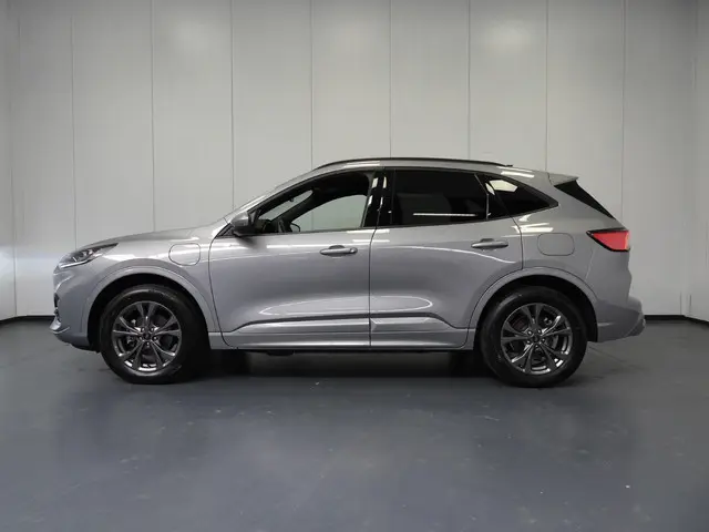 Ford Kuga 2.5 PHEV Plug-In ST-Line 2022 Hybride Benzine 2