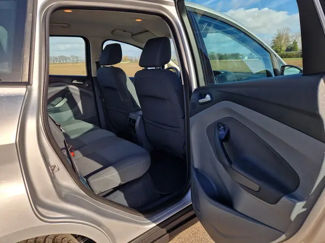 Ford C-MAX 1.6 TDCi Trend 2013 Diesel 27