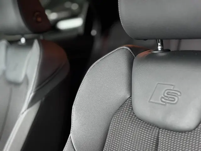 Audi A1 citycarver 35 TFSI S-Line Edition 2021 Benzine 15