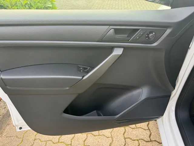 Volkswagen Caddy 2.0 TDI L1H1 BMT Trendline 2017 Diesel 17