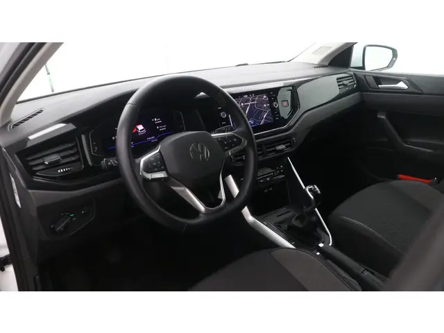 Volkswagen Polo 1.0 TSI 95pk Life Business 2023 Benzine 16