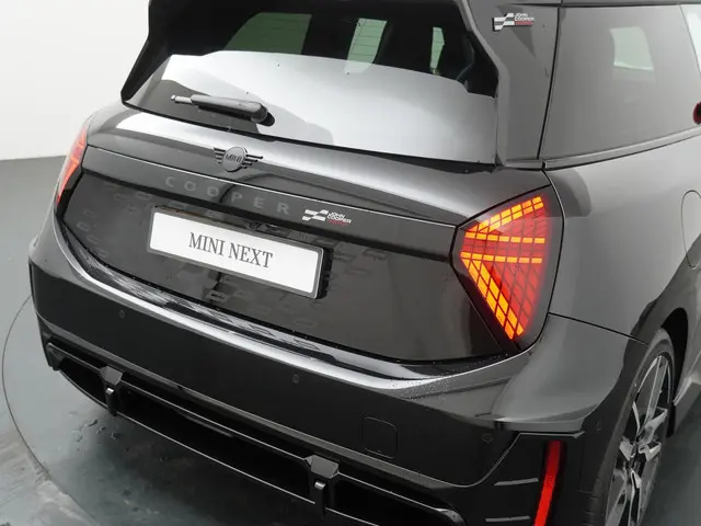 MINI 3-Deurs JCW 2026 Elektrisch 29