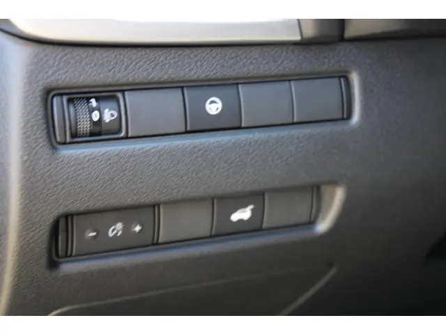 Nissan X-Trail e-Power 2WD N-Trek 2025 Hybride Benzine 54