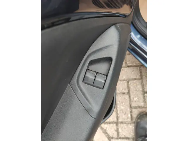 Peugeot 108 Blue Lion 1.0 e-VTi 2017 Benzine 11