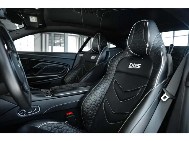 Aston Martin DBS 5.2 V12 Superleggera 2019 Benzine 28
