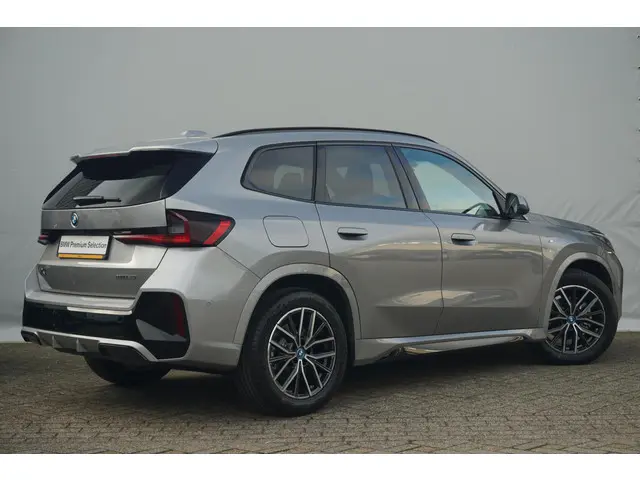 BMW iX1 eDrive20 2024 Elektrisch 2