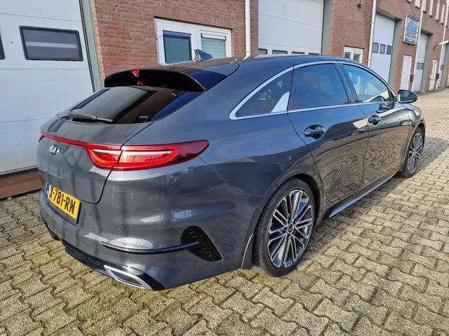 Kia ProCeed 1.4 T-GDI GT-PlusLine 2020 Benzine 4