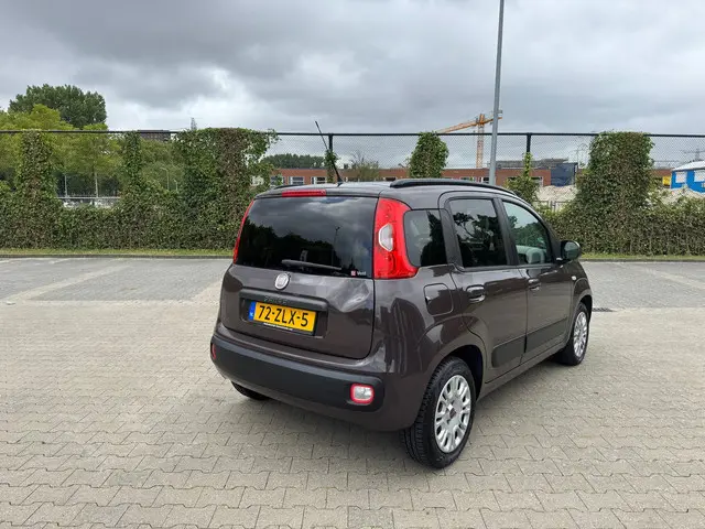 Fiat Panda 0.9 TwinAir Lounge 2012 Benzine 17