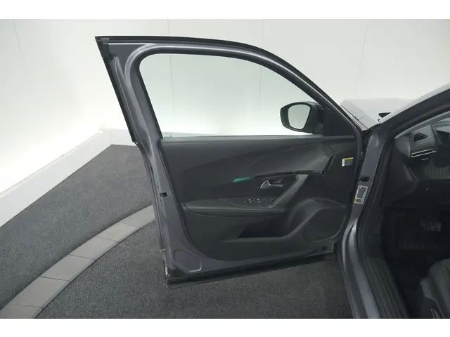 Peugeot e-2008 EV Allure Pack 50 kWh 2022 Elektrisch 66
