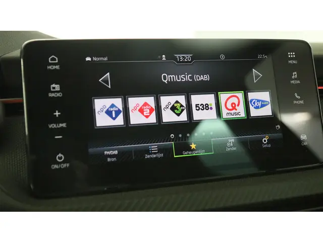 Škoda Kamiq 1.0 TSI 115pk Monte Carlo 2024 Benzine 26