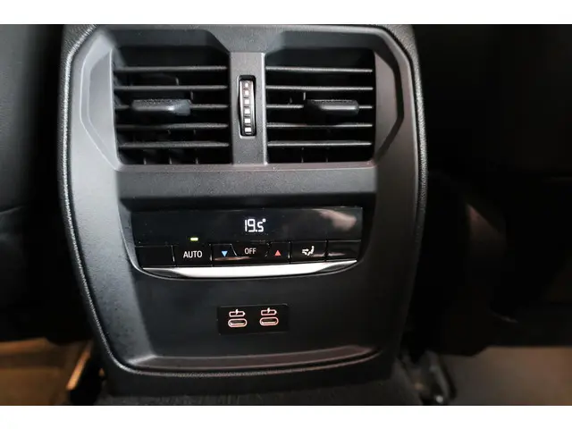 BMW 3 Serie Touring 330e xDrive 2022 Hybride Benzine 21