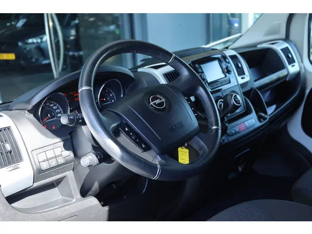 Opel Movano 2.2D 140 L2H2 Edition 2021 Diesel 11