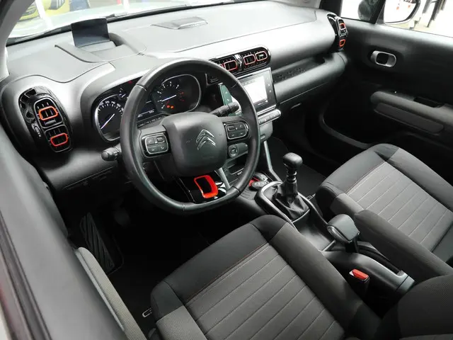 Citroën C3 Aircross 1.2 PureTech S&S Shine 2019 Benzine 9