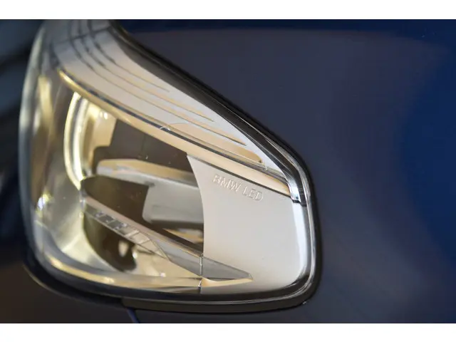 BMW X3 xDrive20i High Executive 2018 Benzine 34