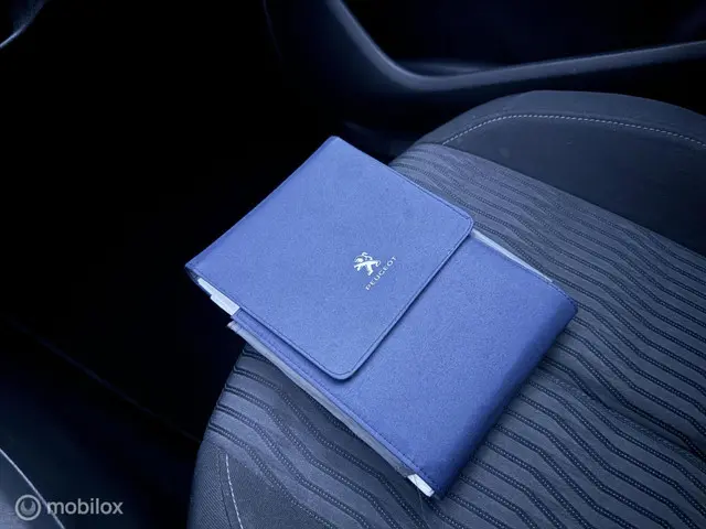 Peugeot 308 1.6 THP Allure 2014 Benzine 15