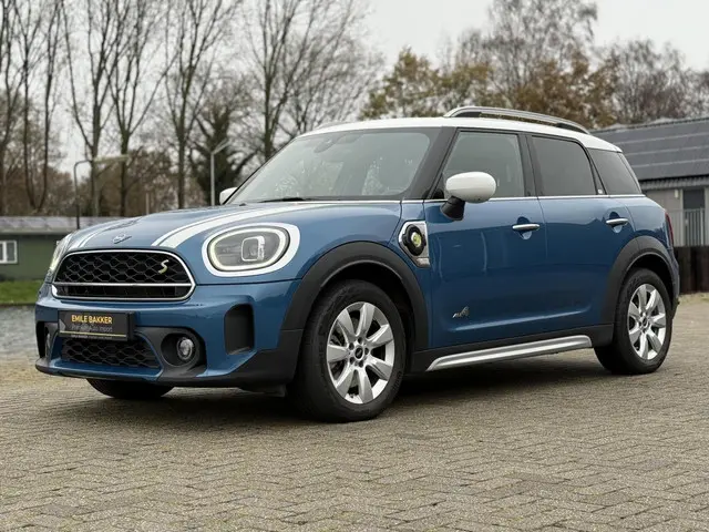 MINI Countryman Cooper S E ALL4 2023 Hybride Benzine 14