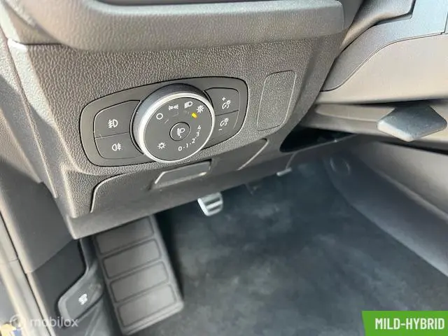 Ford Focus 1.0 EcoBoost st-line be 2020 Benzine 29