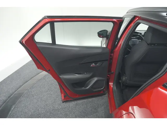 Peugeot 2008 PureTech 130 GT-Line 2020 Benzine 68