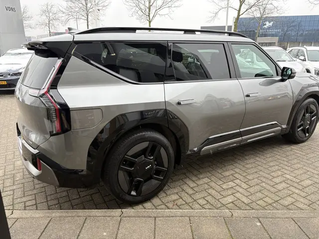 Kia EV9 GT-Line AWD 6p. 99.8 kWh 2025 Elektrisch 5