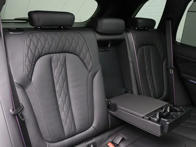 BMW X5 xDrive50e 2024 Hybride Benzine 29