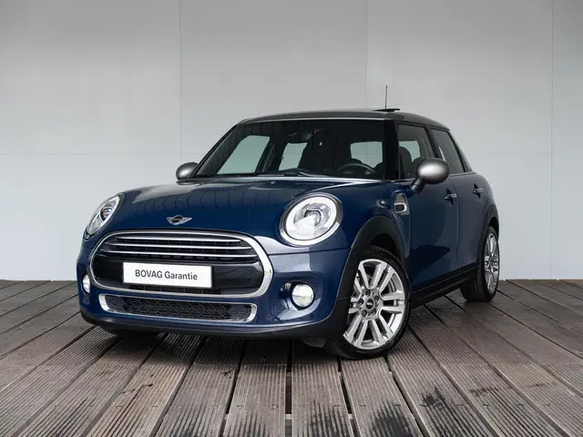 MINI 5-Deurs Cooper Aut. 2017 Benzine 41