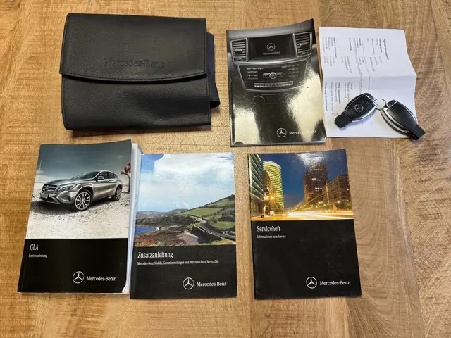 Mercedes-Benz GLA 200 Prestige AMG 2015 Benzine 6