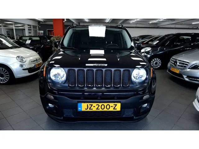 Jeep Renegade 1.6 E-Torq Black Line 2016 Benzine 2