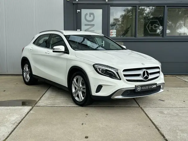 Mercedes-Benz GLA 180 Prestige 2016 Benzine