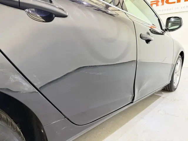 Volvo V40 V-40 1.6 T2 Momentum Navi 2014 Benzine 12